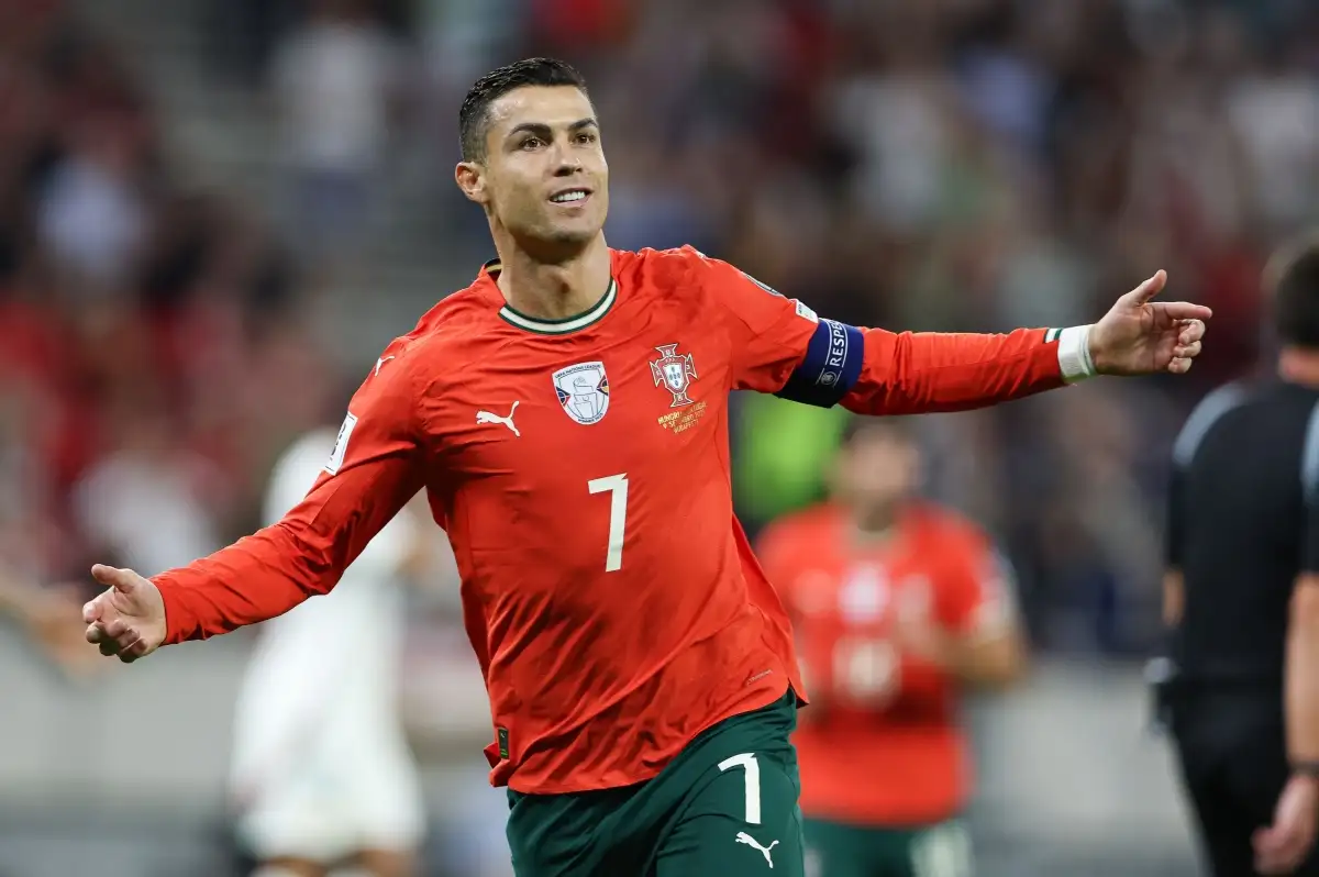 Cristiano Ronaldo Almería'nın Ortağı Oldu!