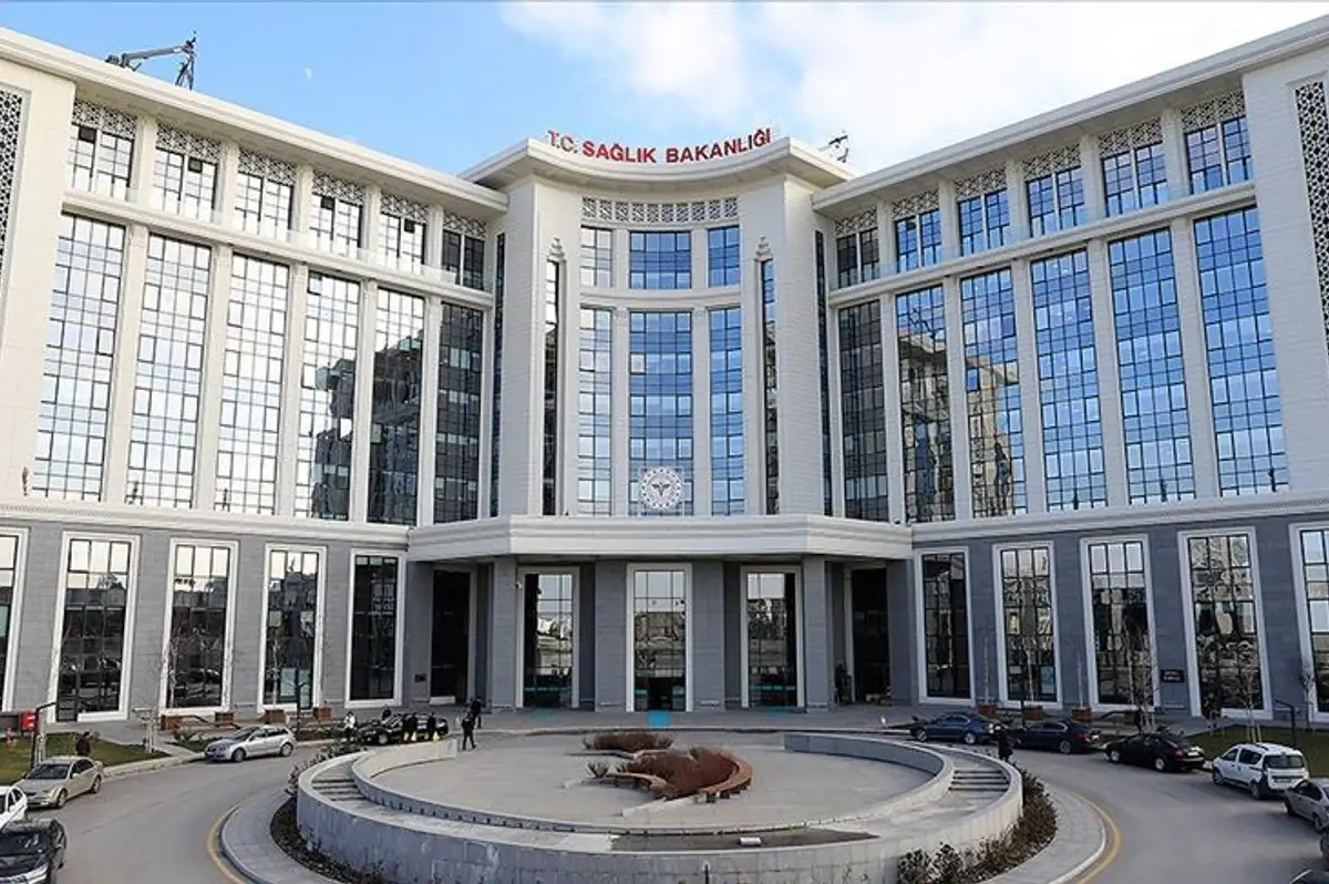 Sağlık Bakanlığı'ndan Okullarda "Bağımlılık Taraması" Açıklaması