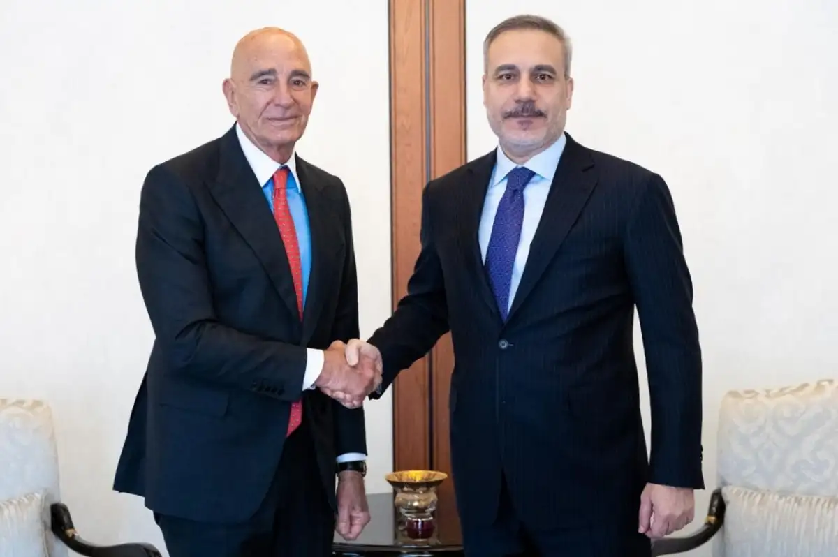 Dışişleri Bakanı Hakan Fidan, ABD Büyükelçisi Barrack'ı Kabul Etti