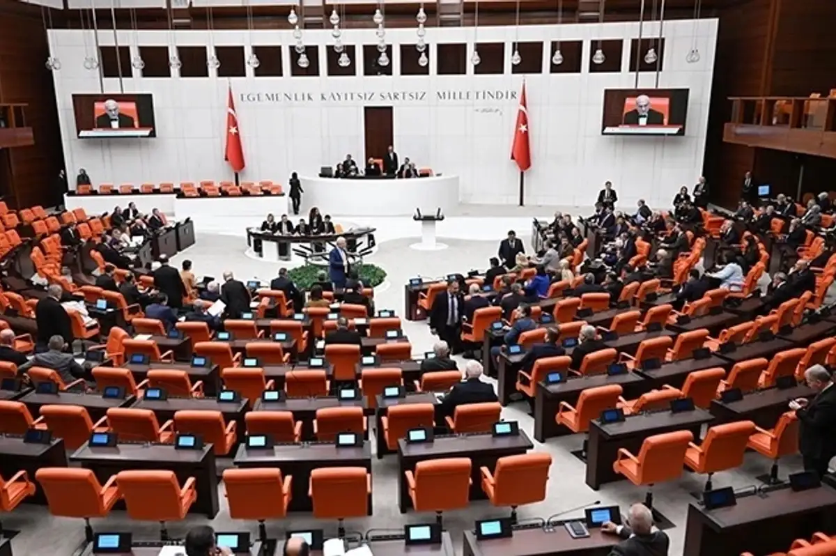 AK Parti'den Meclis'e Yeni Kanun Teklifi