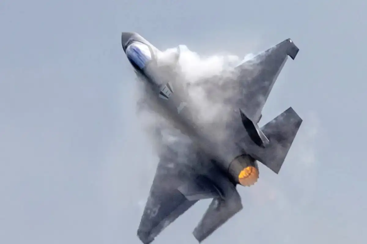 İsrail F-35'i İran Savaş Uçağını Düşürerek Tarihe Geçti!
