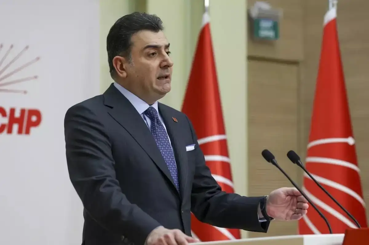CHP Sözcüsü Emre: Savaş Fiilen Sınırımızda