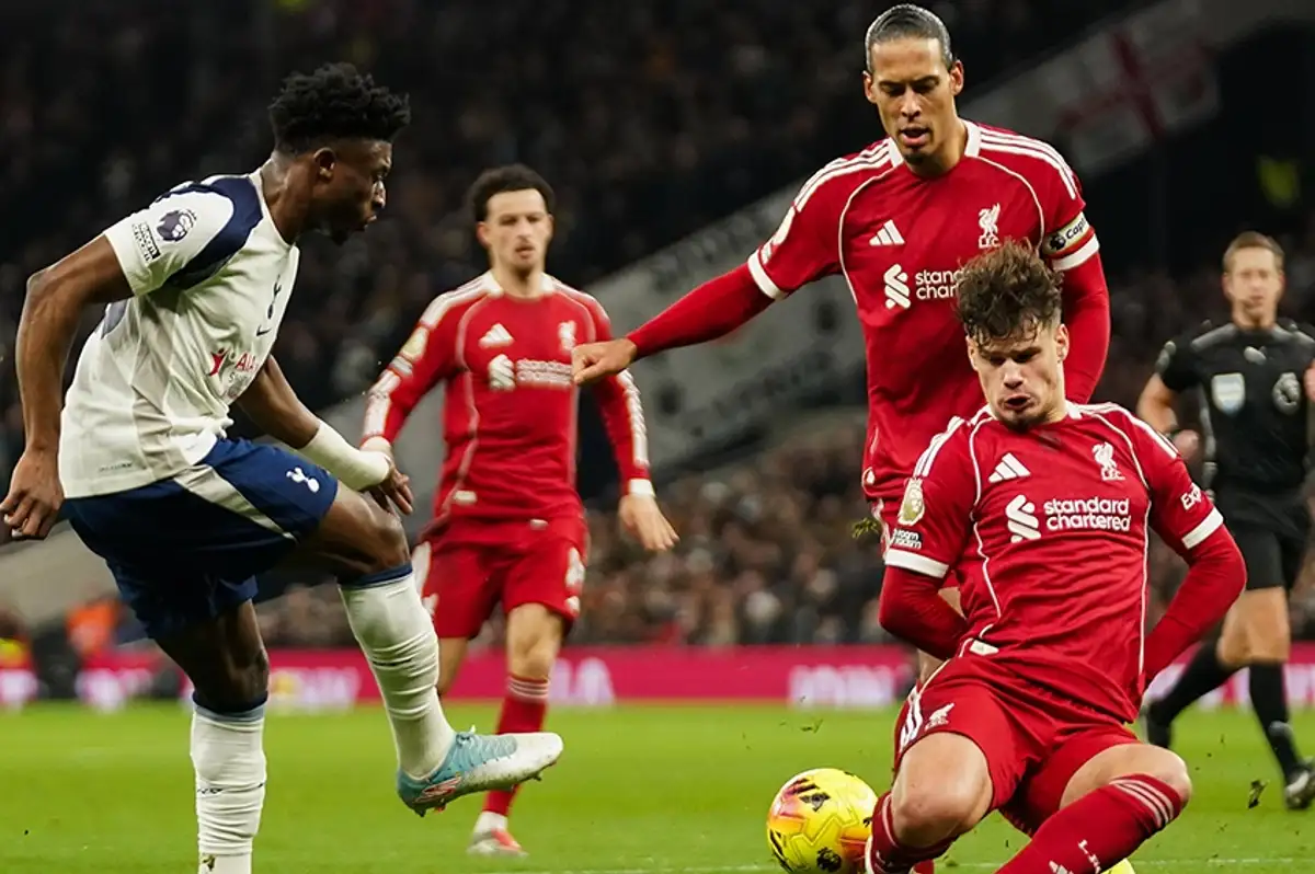 Galatasaray'ın Rakibi Liverpool'a Büyük Şok: Ligde Puan Kaybetti!