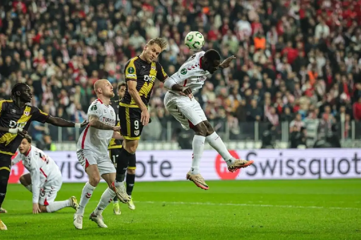 Samsunspor Avrupa'ya Galibiyetle Veda Etti