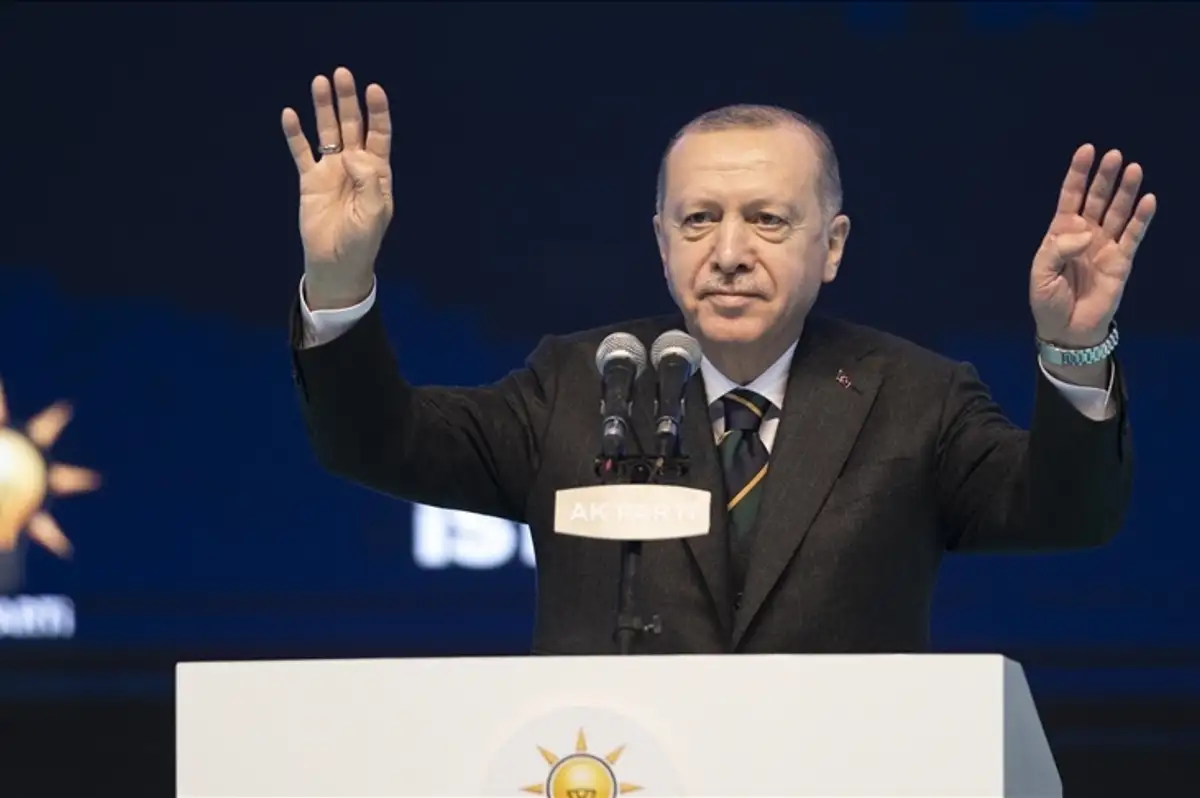 AK Parti'den "Türkiye Emin Ellerde" Paylaşımı
