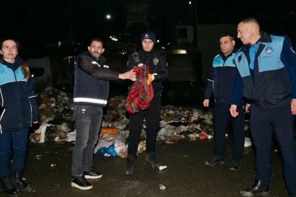 Esenyurt'ta Çöpten Servet Çıktı: 1.2 Milyon Liralık Altınlarına Kavuştu!