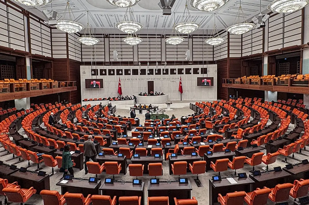 Yeni Torba Yasada Öğrenci Affı ve Borç Yapılandırması Detayları