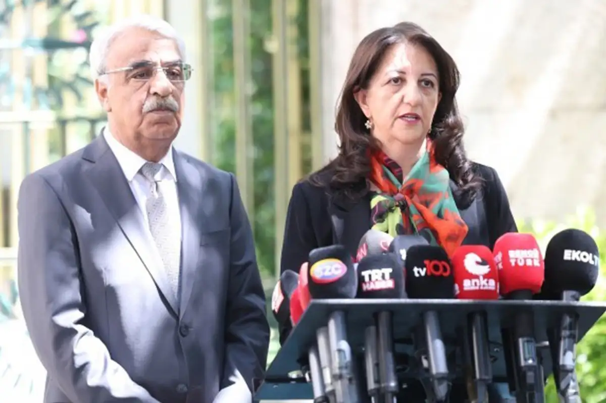 İmralı'dan Kritik Mesaj: Silahlı Mücadele Dönemi Sona Ermiştir