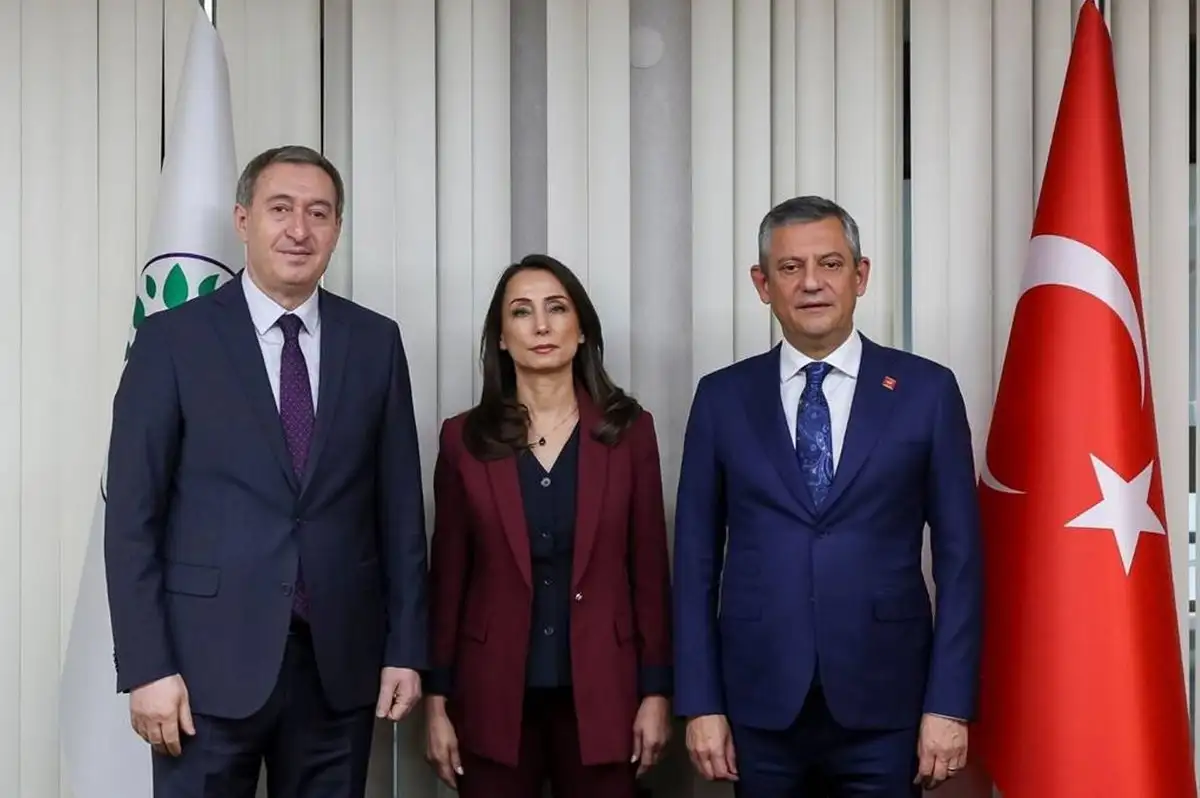 Özgür Özel'den DEM Parti'ye Kritik Ziyaret