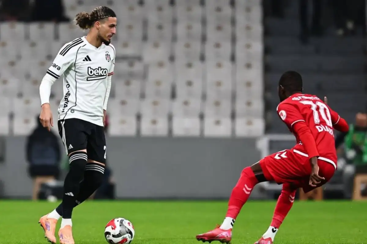 Beşiktaş'ta Taylan Bulut, Antalyaspor Maçı Kadrosundan Çıkarıldı
