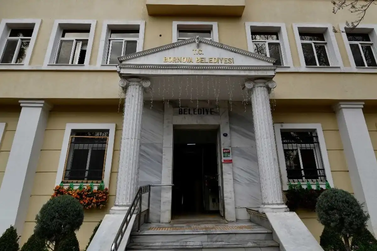 Bornova Belediye Başkanı Ömer Eşki Gözaltına Alındı