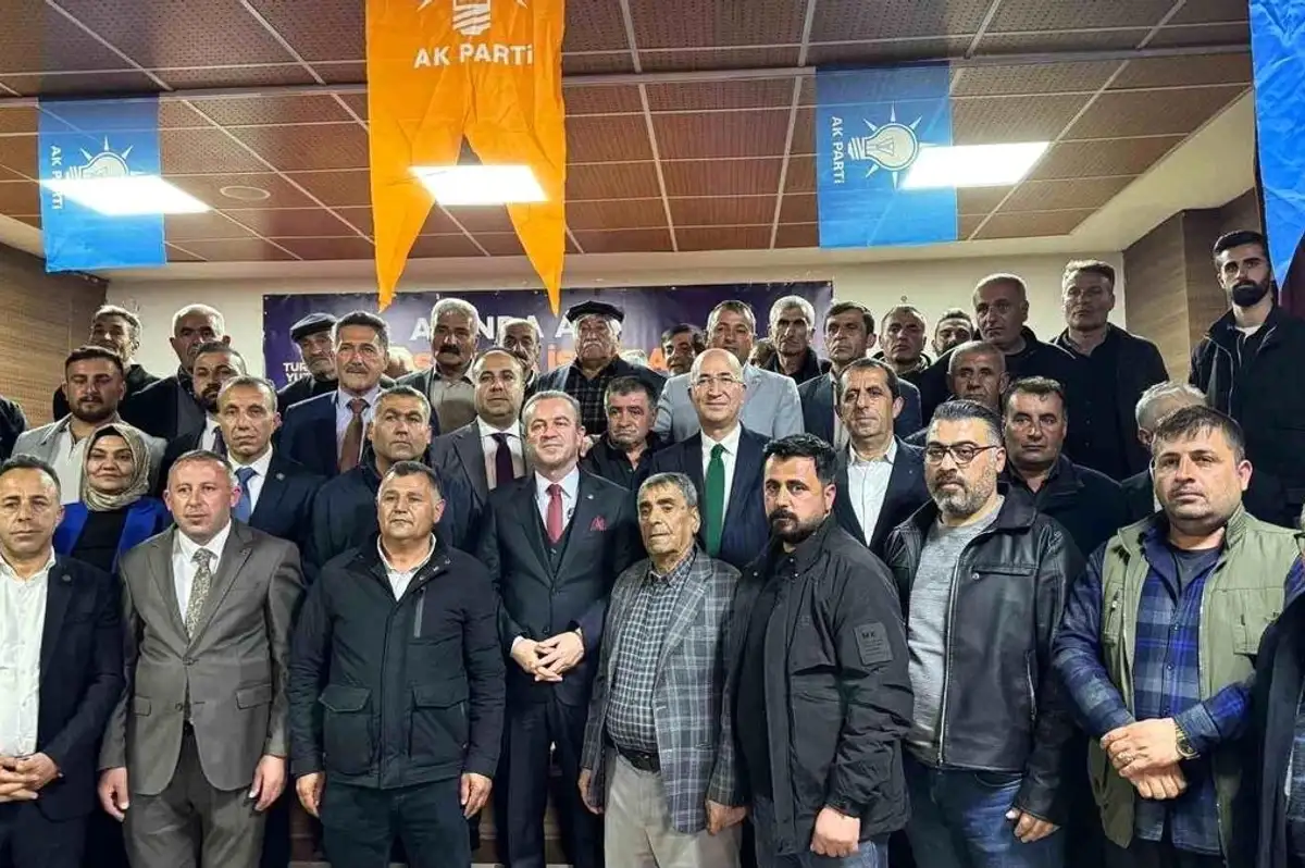 Gelecek Partisi'nden AK Parti'ye Toplu Katılım