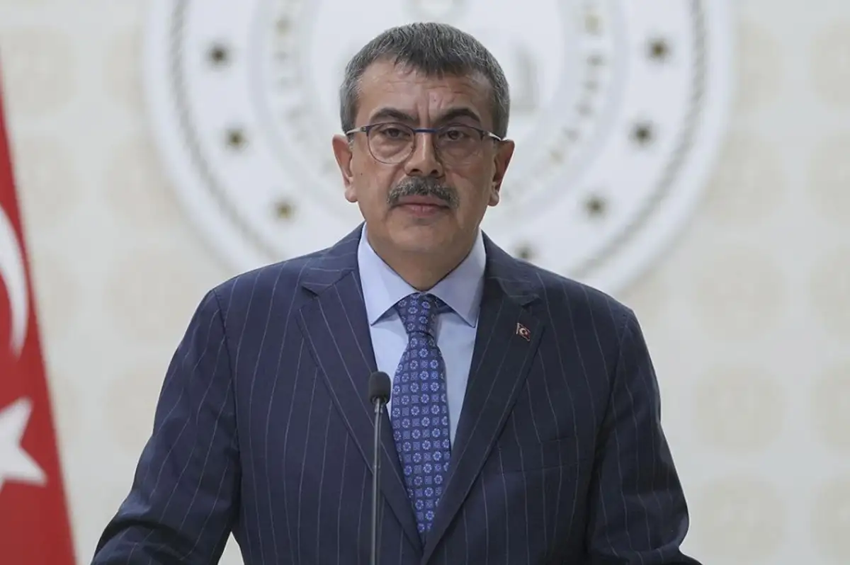 Bakan Tekin'den Müfredat ve Teknoloji Mesajı
