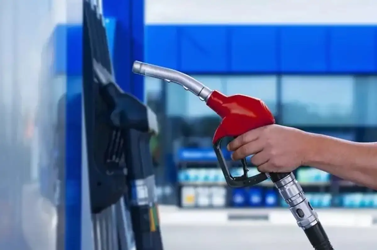 Motorinin Litre Fiyatı 4 Lira 35 Kuruş Düşüyor