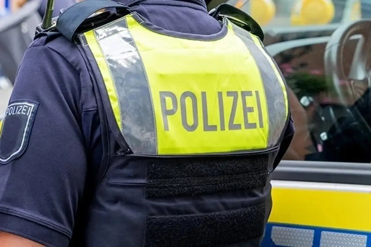 Almanya'da Operasyonları Suç Örgütlerine Sızdıran Polis Yakalandı: Türkiye Bağlantısı Dikkat Çekti!