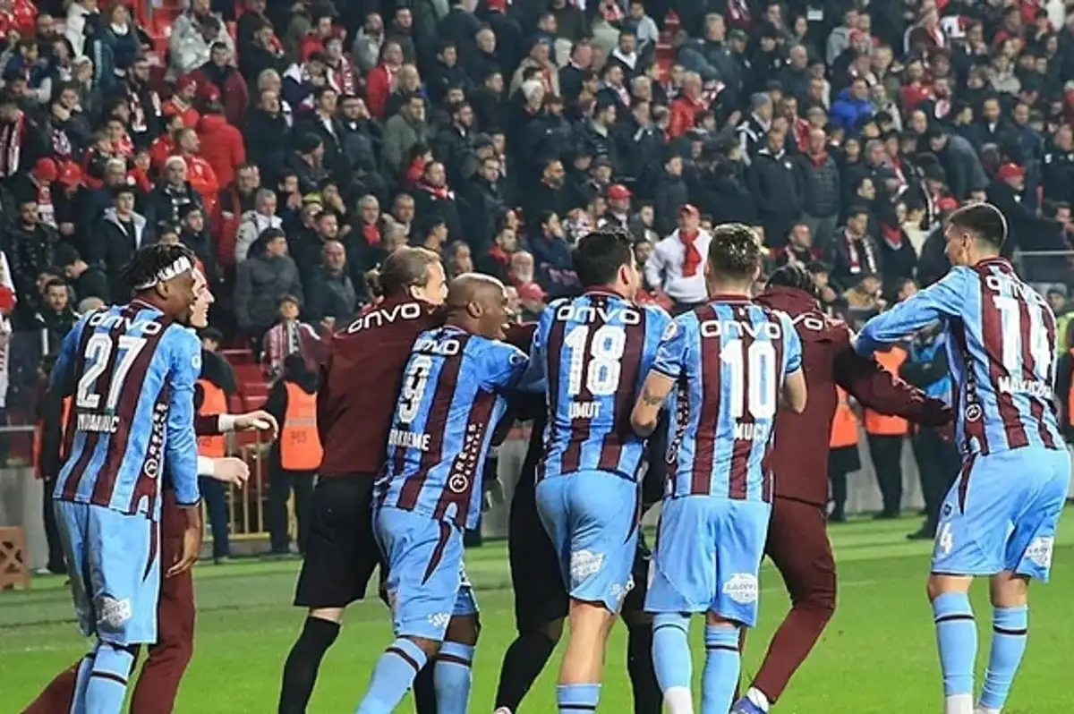 Trabzonspor 10 Maçtır Mağlubiyet Yüzü Görmedi!