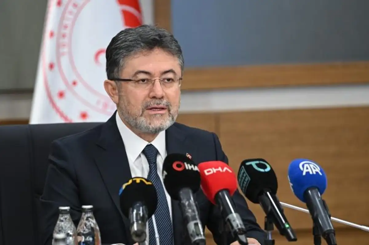 Bakan Yumaklı'dan Afet Bölgesi Açıklaması: "Devlet Tüm İmkanlarıyla Sahada"