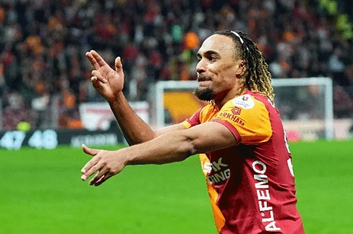 Galatasaray'da Sacha Boey Kararı: Bonservis Planı Değişti!