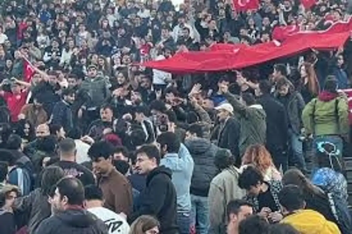 ODTÜ'den "Bayrak" Açıklaması: "Hiçbir Saygısızlık Kabul Edilemez"