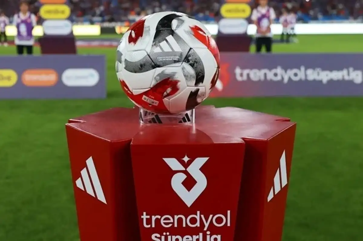 Süper Lig 17 Mayıs'ta Kapanıyor