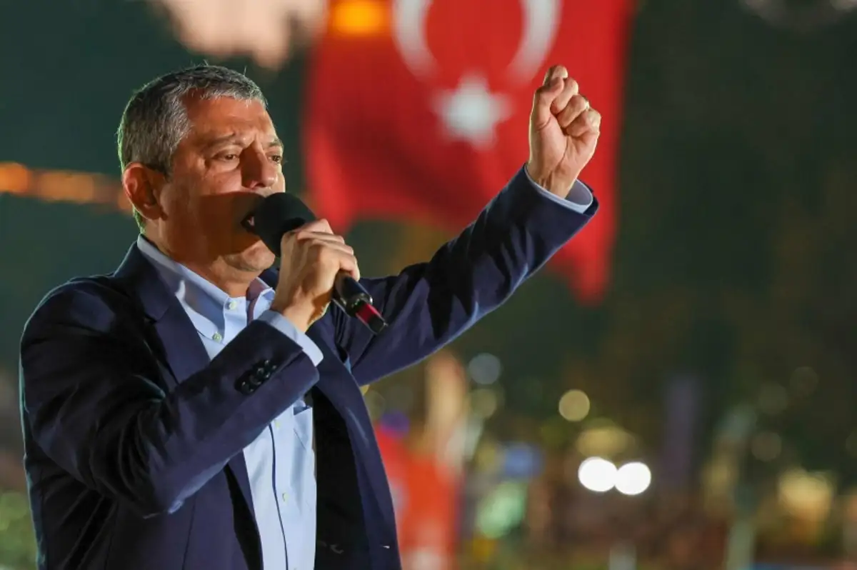 CHP Lideri Özgür Özel'den Uşak Belediye Başkanı Özkan Yalım'ın İddialarına Sert Yanıt: "Belli ki Orada Bir Numara Var"