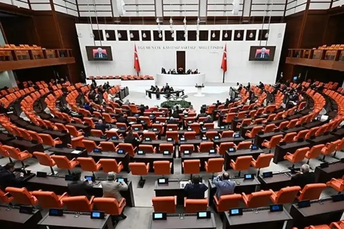 TBMM'den Geçti: Gurbetçilere 20 Yıl Vergi Muafiyeti ve Amme Borçlarına 72 Ay Taksit!