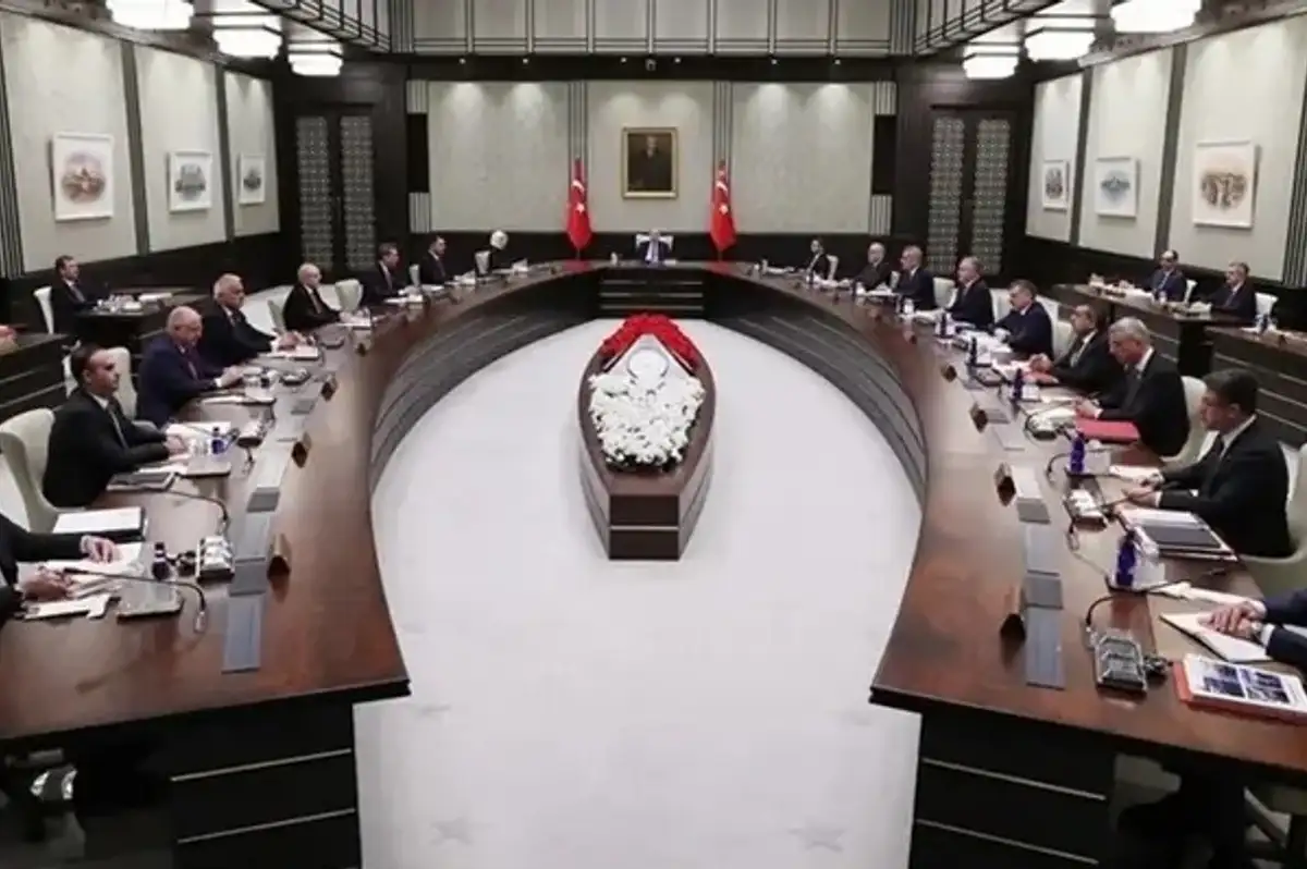 Kritik Kabine Toplantısı Beştepe'de Başladı