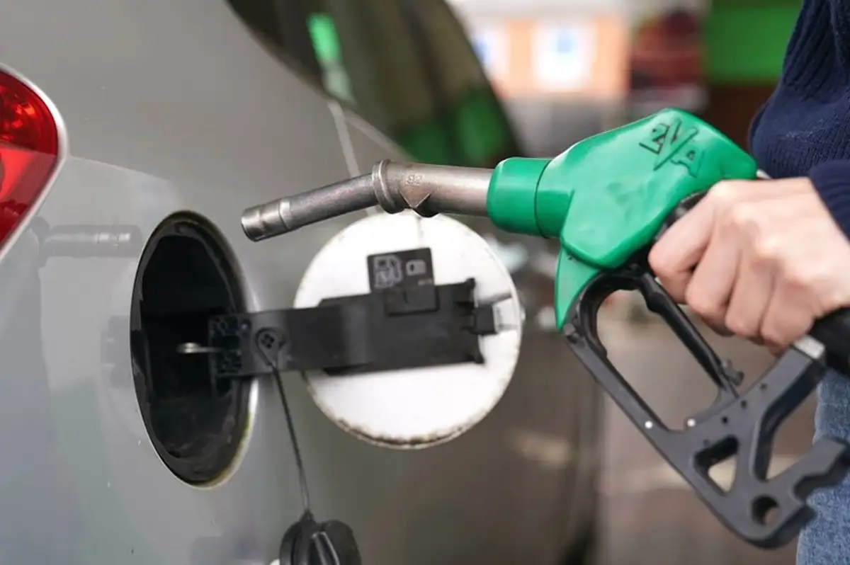 Sürücülere Kötü Haber: Motorine Gece Yarısı 1,82 Lira Zam Geliyor!