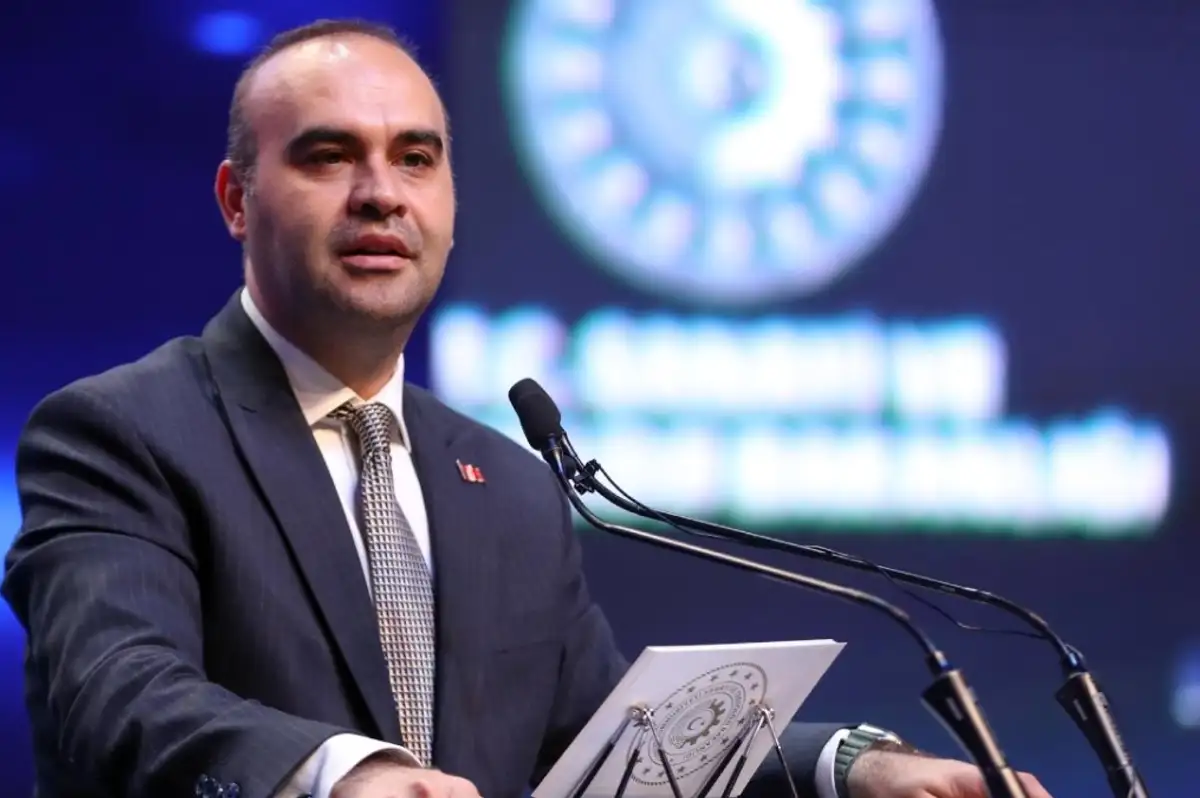 Türk Gençlerinden Bilim Dünyasında Tarihi Başarı: 13 Madalya ve Balkan Şampiyonluğu!