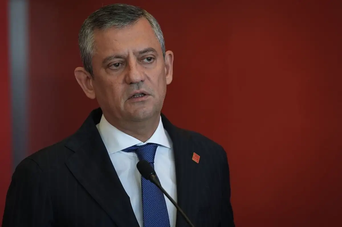 CHP'de 81 İl Başkanından Özgür Özel ve Ekrem İmamoğlu'na Tam Destek