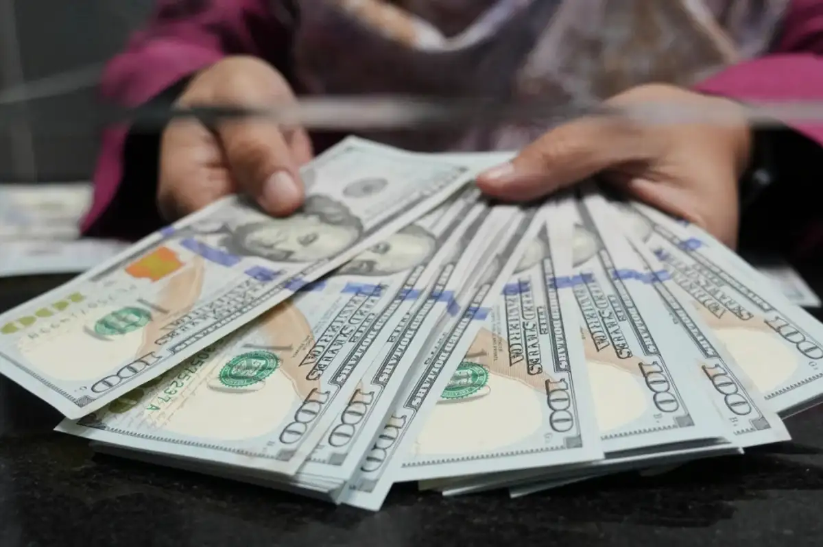 Şirketler Dövize, Vatandaş TL'ye Yöneldi: KKM'de Erime Devam Ediyor