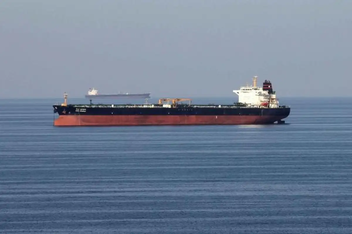 Petrol Fiyatlarında Hürmüz Alarmı: Brent Petrol 98 Doları Aştı!