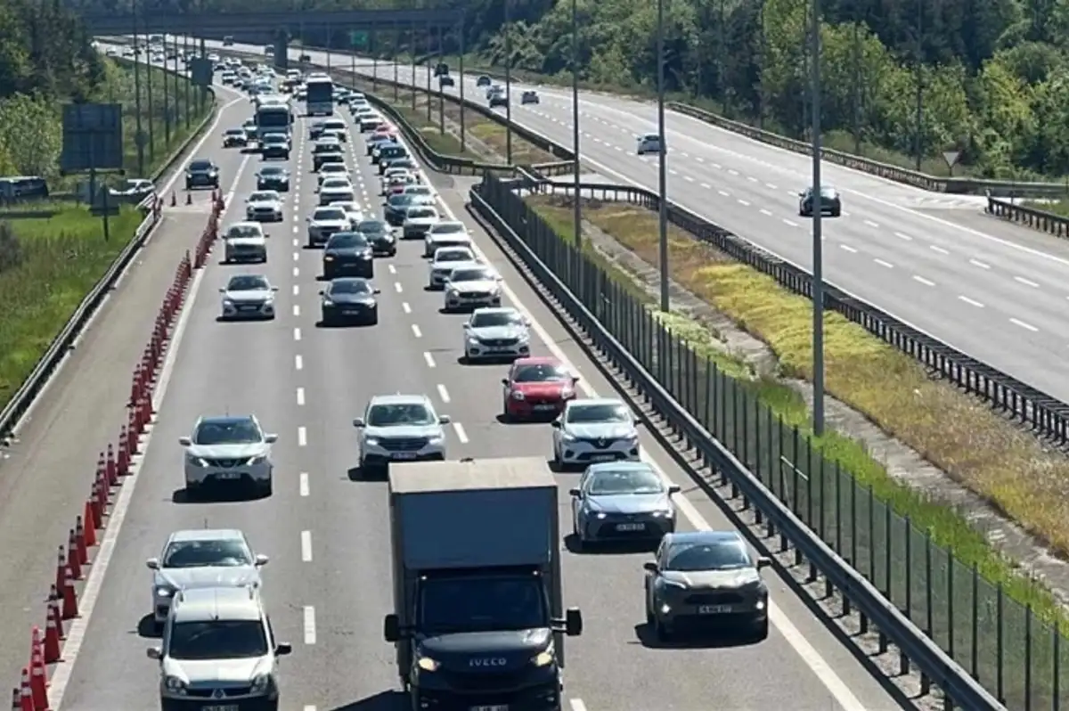 Bayram Tatili Dönüş Yolunda Bolu ve Düzce'de Trafik Yoğunluğu