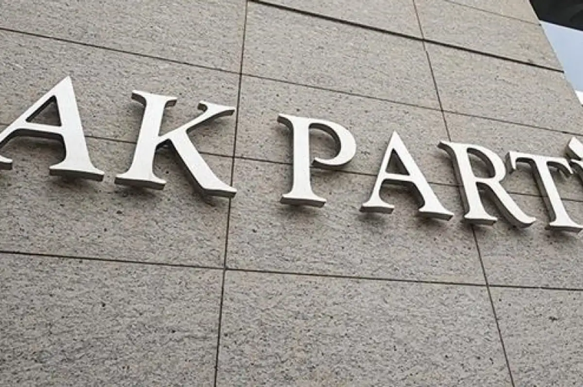 AK Parti'de 4 İlde İl Başkanı Yenilendi