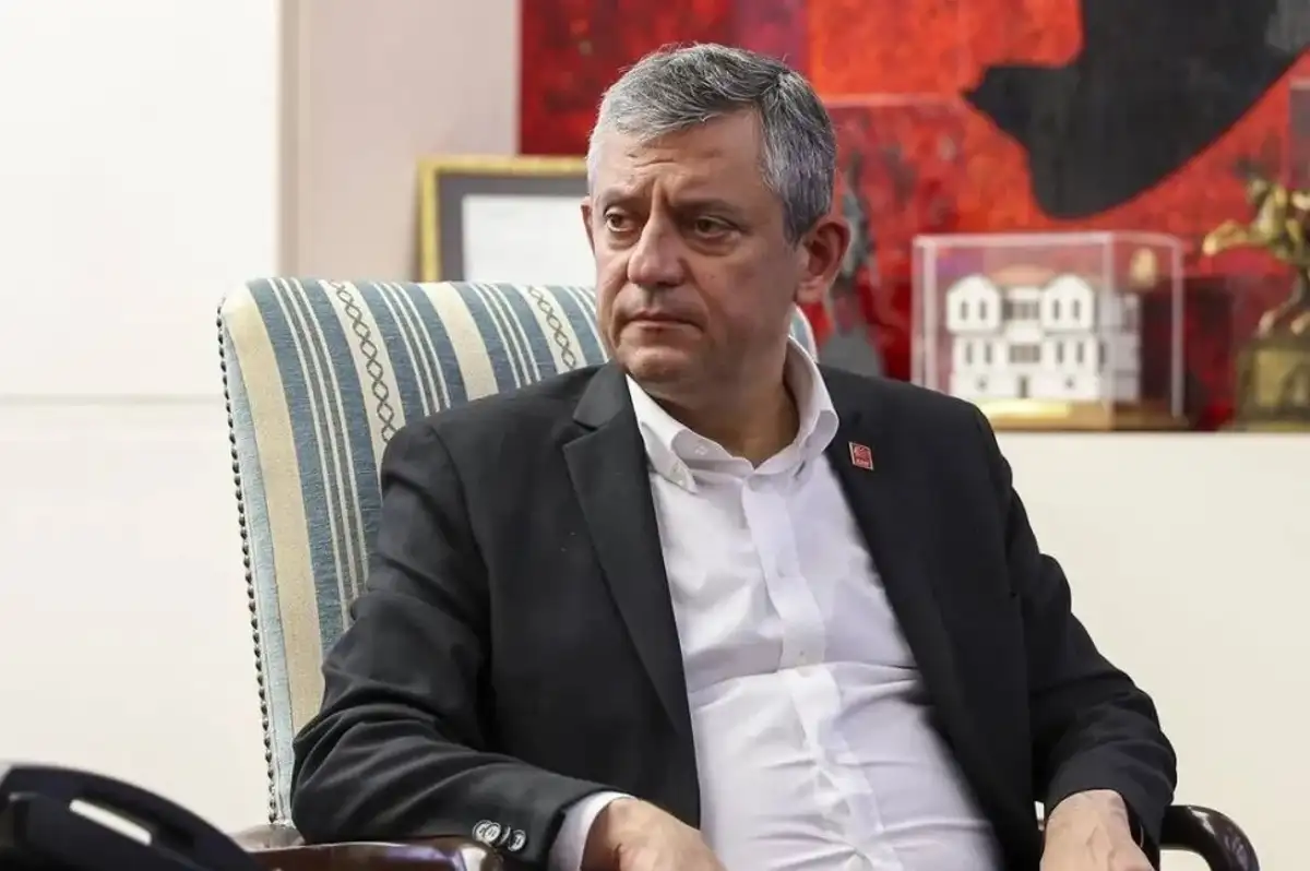Özgür Özel'den 'Yeni Parti' Mesajı