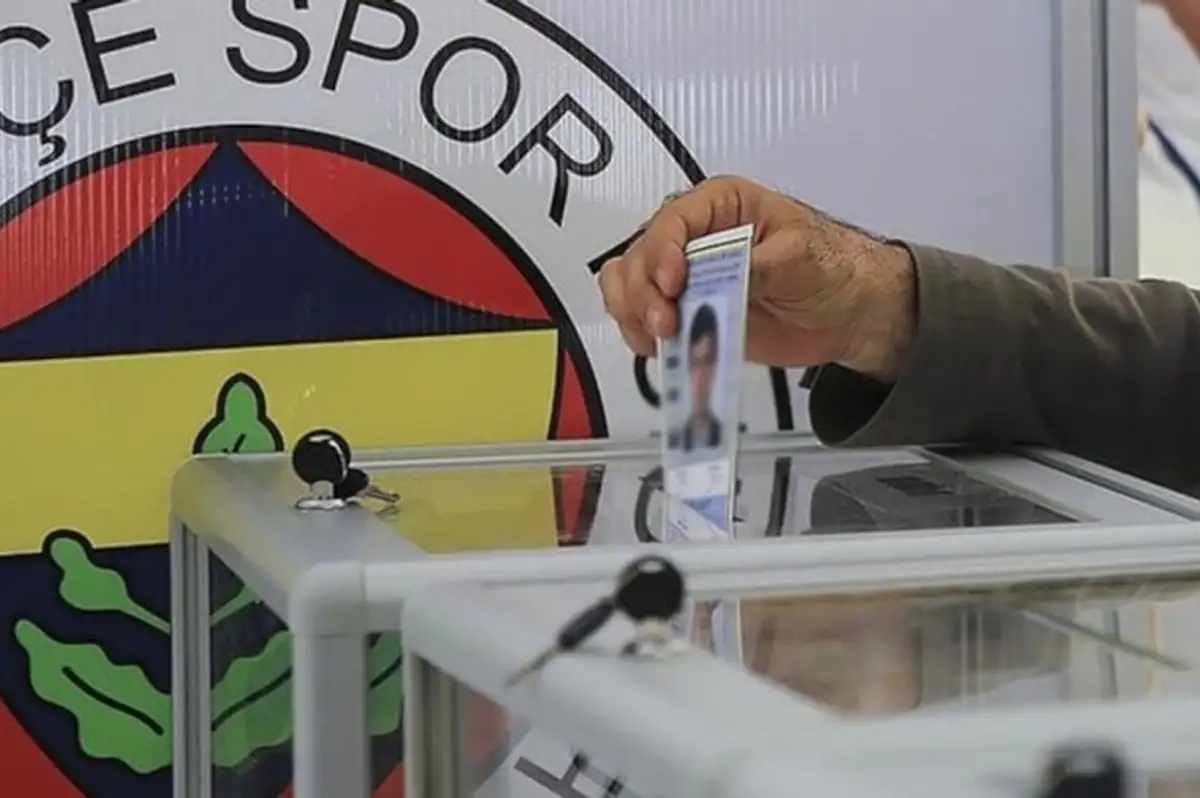 Fenerbahçe'de Sandık Günü: Aziz Yıldırım ve Hakan Safi Yarışıyor