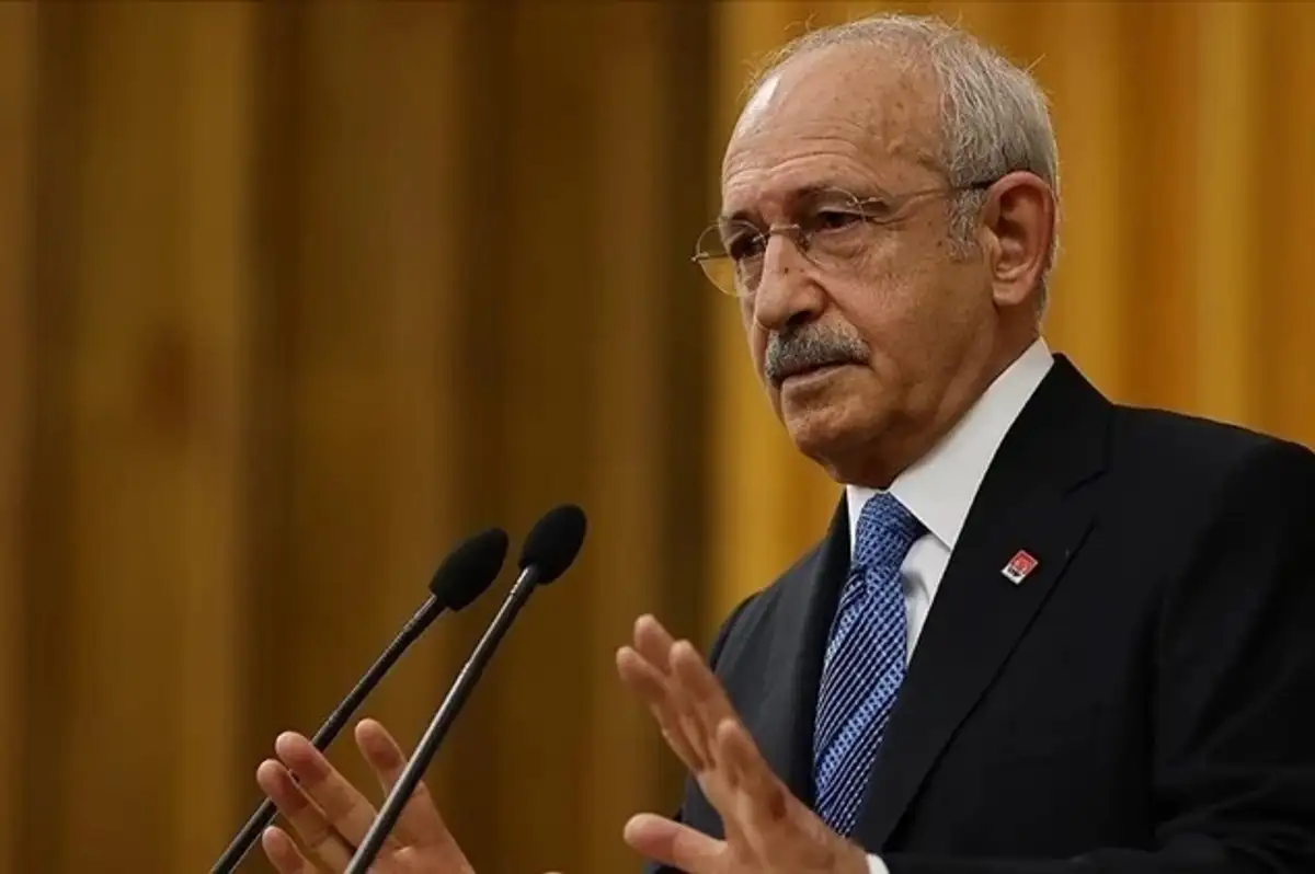 CHP Grup Toplantısı'nda Kürsü Kılıçdaroğlu'nun: "Saygısızlık Olarak Değerlendirilecek"