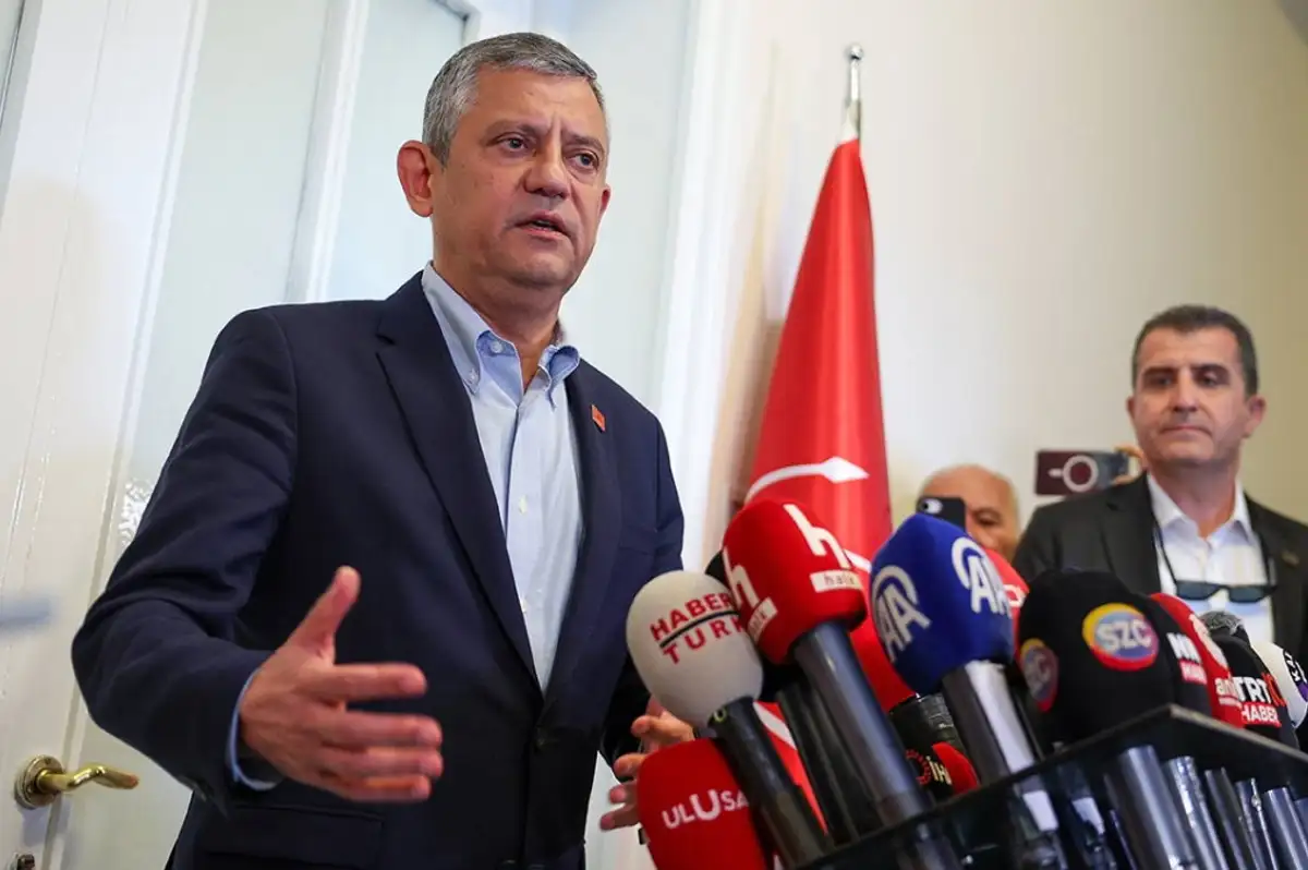 CHP'de Deprem: Özgür Özel'in A Takımı İstifa Ediyor!