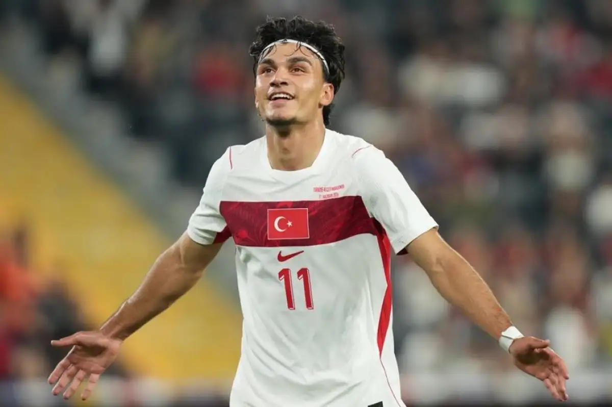 Galatasaray'da Can Uzun Operasyonu: Frankfurt ile 'Dünya Kupası' Pazarlığı