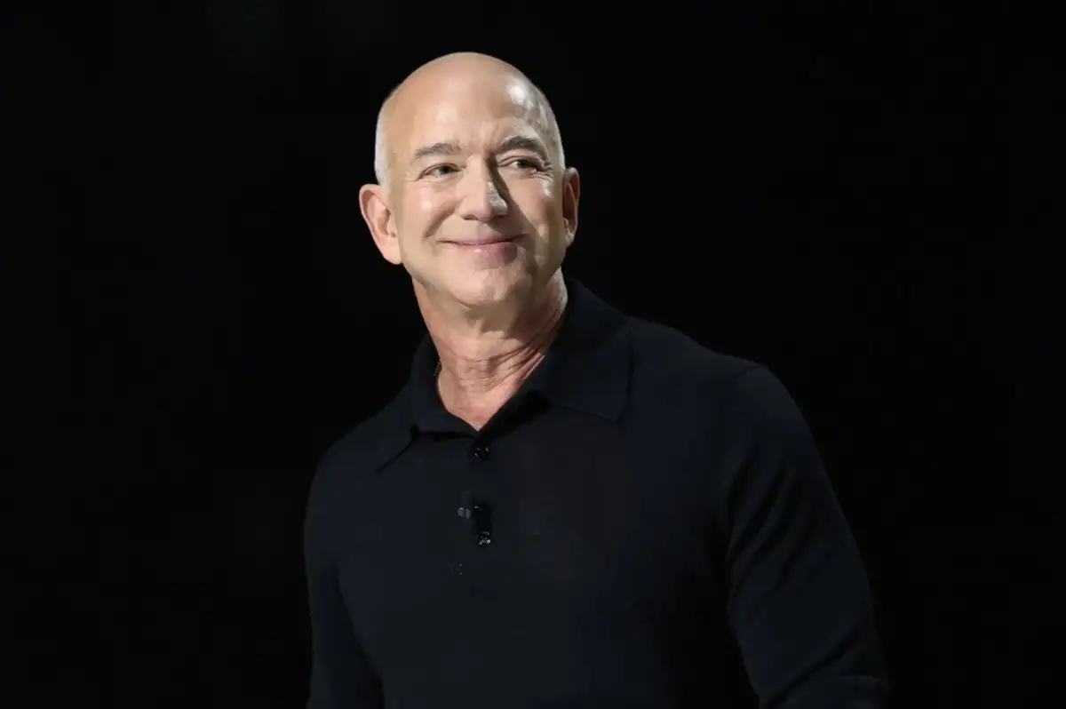 Jeff Bezos: "Yapay Zeka İş Kayıpları Değil, 'Altın Çağlar' Getirecek"