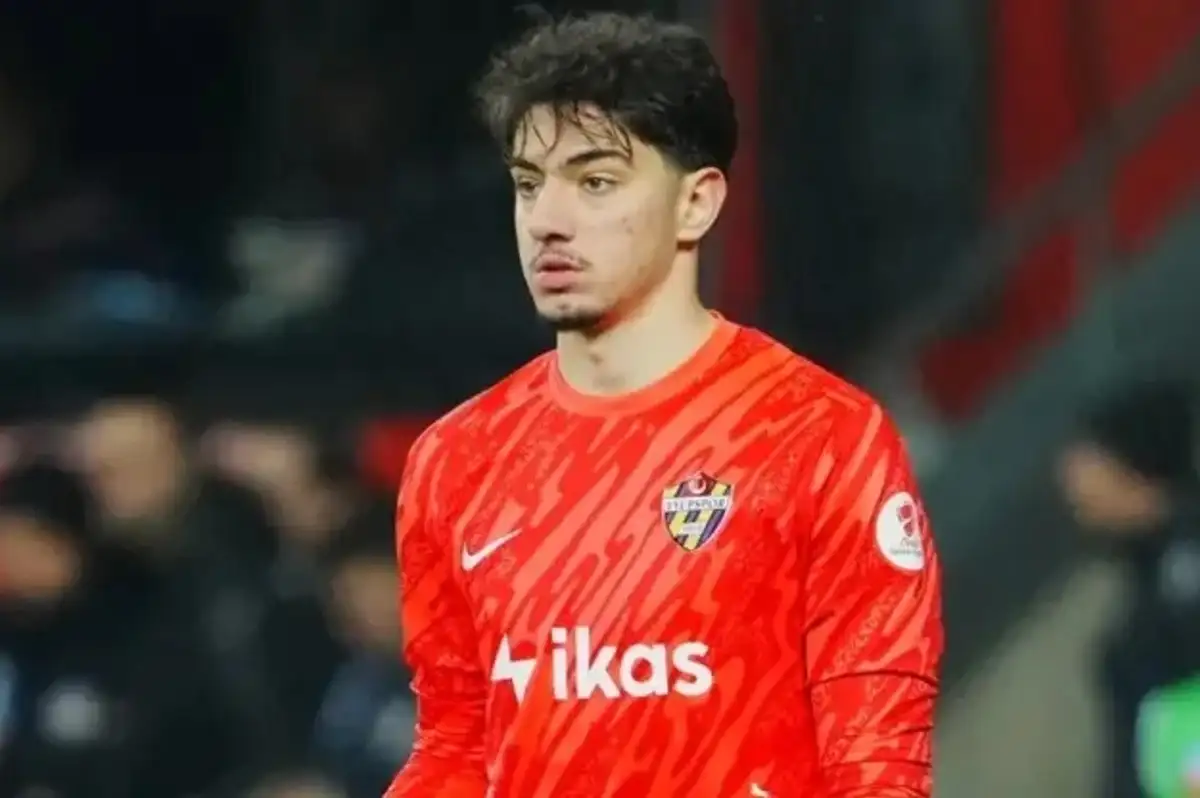Trabzonspor'da Kaleci Operasyonu: Hedefte Jankat Yılmaz Var