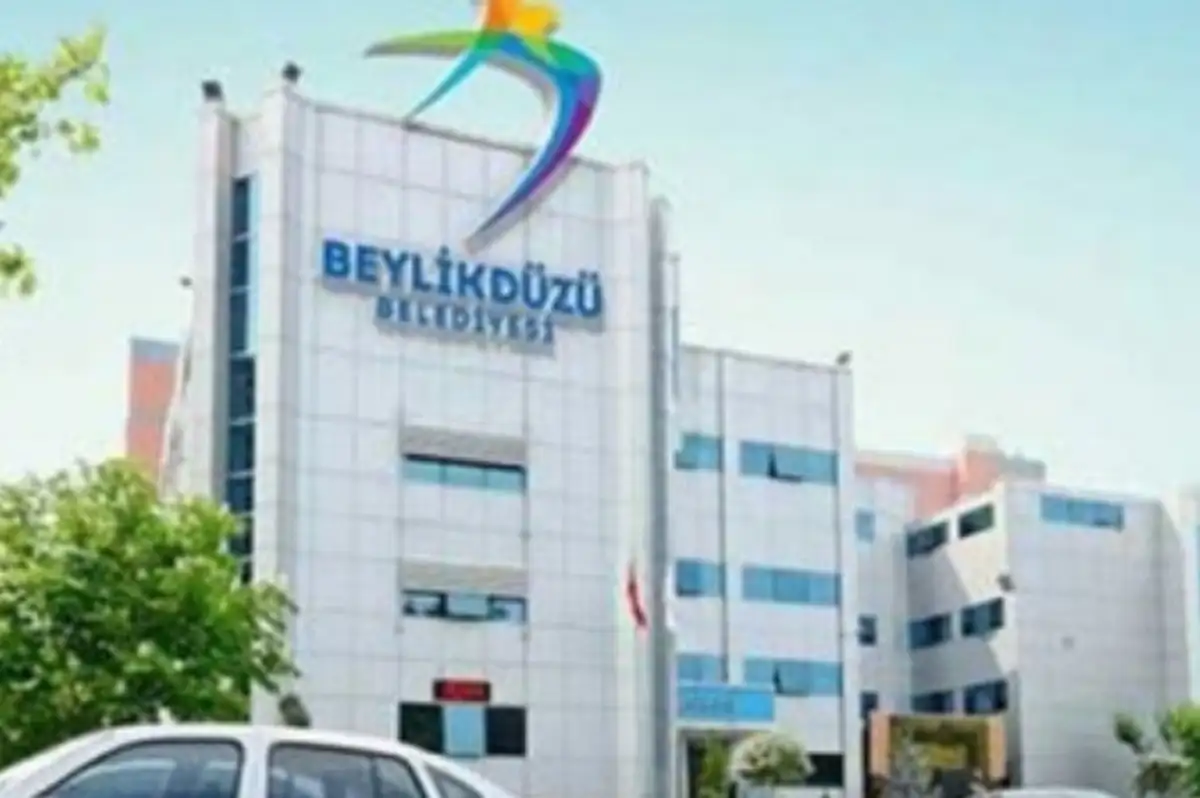 Beylikdüzü Belediyesi'ne Operasyon: İmar Mevzuatına Aykırılıktan 27 Gözaltı