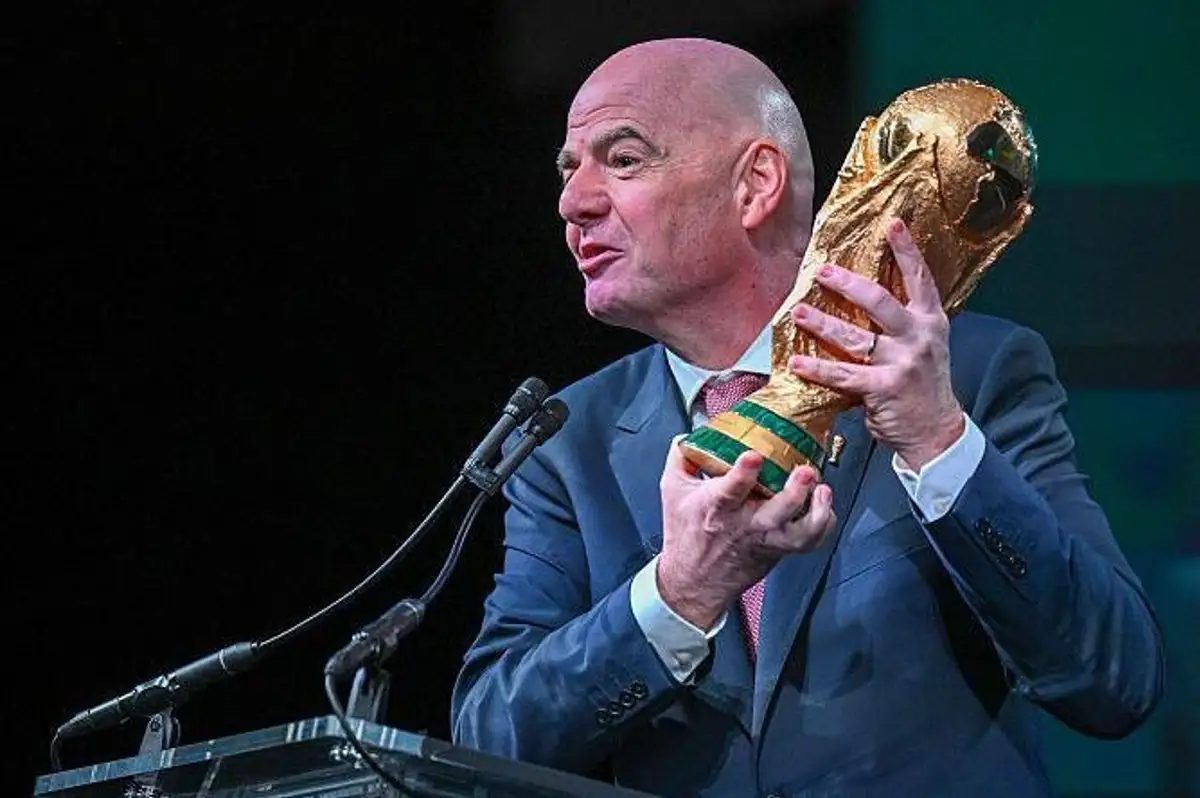 FIFA Başkanı Infantino'dan İran Milli Takımı'na Övgü: "Dünyaya Güçlü Bir Mesaj Verdiniz"