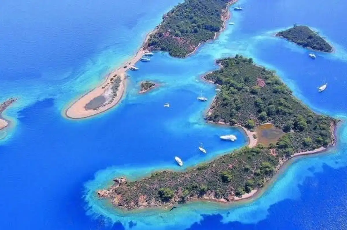 Yunanistan'da Kuraklık Alarmı: 12 Adada 'Olağanüstü Hal' İlan Edildi!