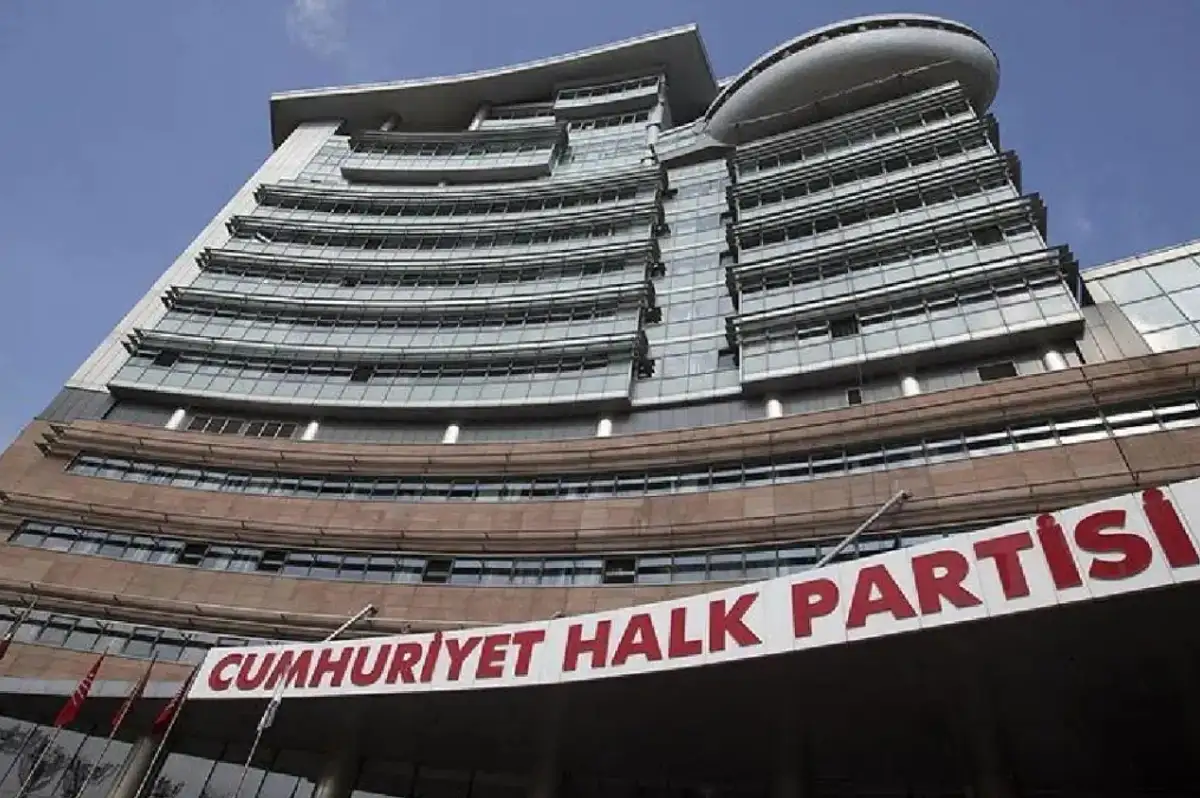 CHP'de İl Başkanları ve Belediye Başkanı'nın Tedbir Kararına İtirazı Reddedildi