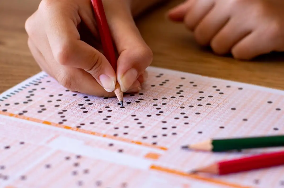 ÖSYM'den 2026-YKS Kararı: Bir Soru İptal, Bir Soru Değişti