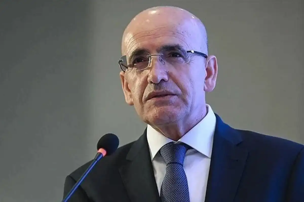 Bakan Şimşek'ten Dış Ticaret Değerlendirmesi: "İhracatta Güçlü Seyir Sürüyor"
