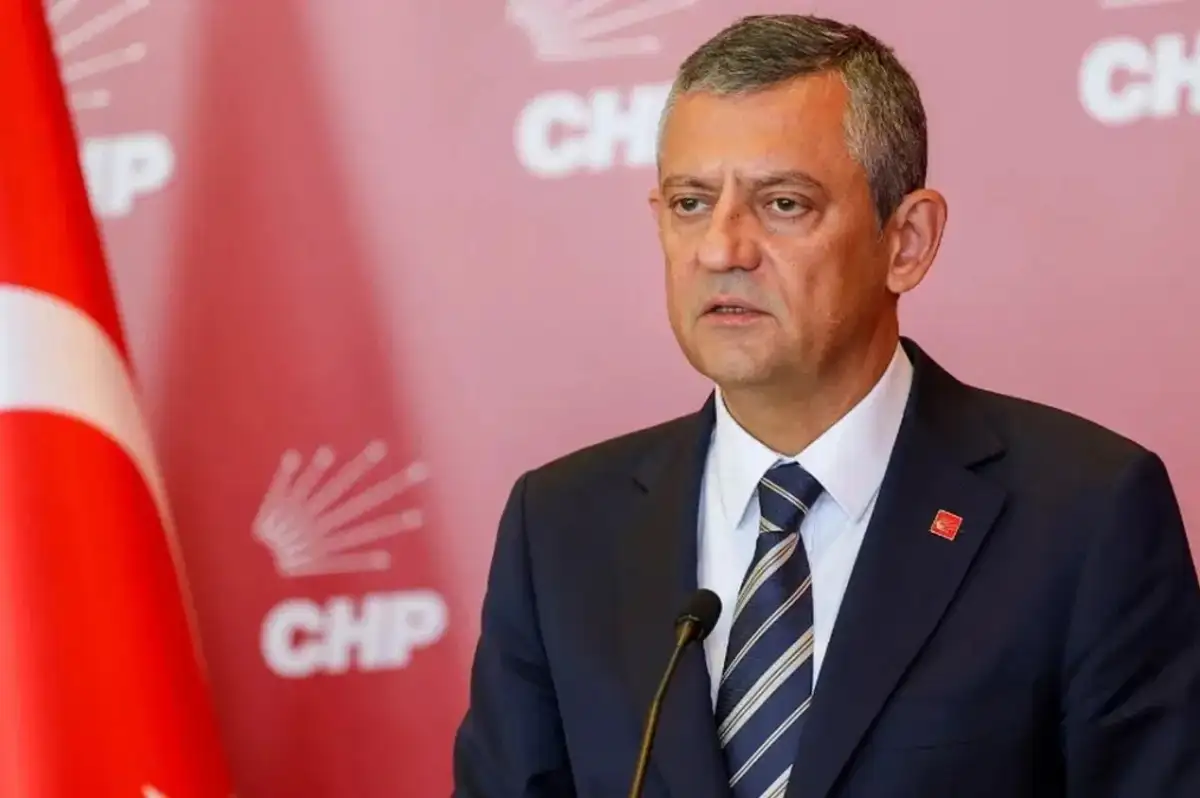 Özgür Özel'den 'NATO Zirvesi' Kararı: CHP Grup Toplantısı Eskişehir'de Yapılacak