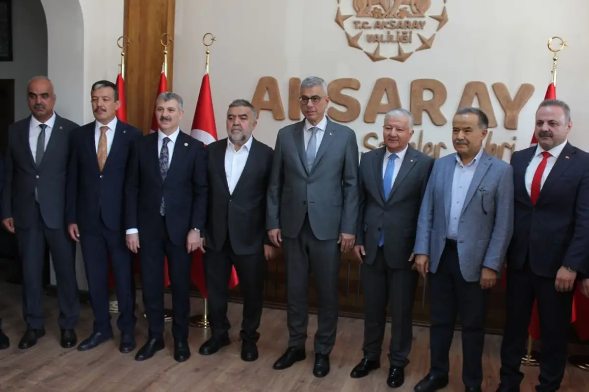 Sağlık Bakanı Memişoğlu: "Sağlıklı Kalmak İçin Hastaneleri Beklemeyin"