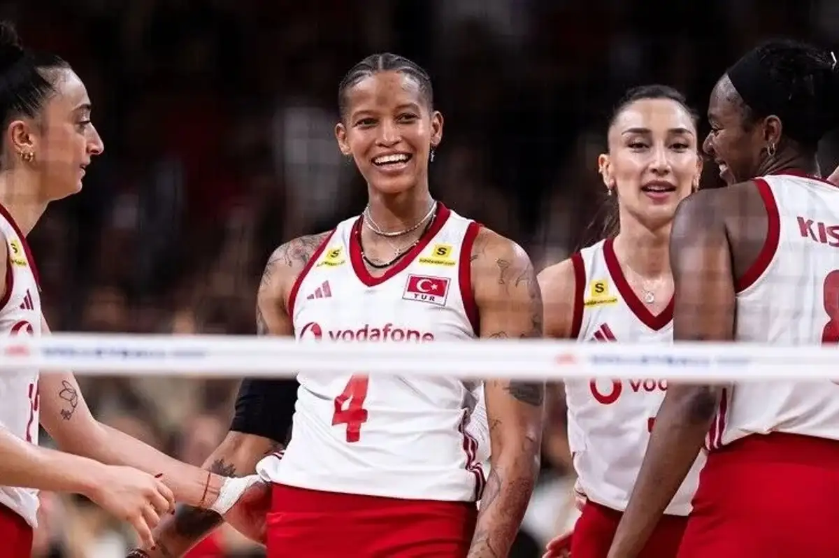 Filenin Sultanları Polonya Engelini Kayıpsız Geçti